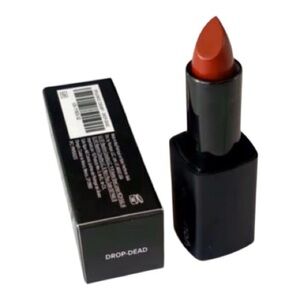 Younique Drop-Dead Lipstick in Bold Red